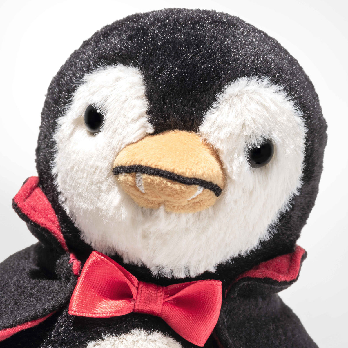 Nibble der Vampir Pinguin