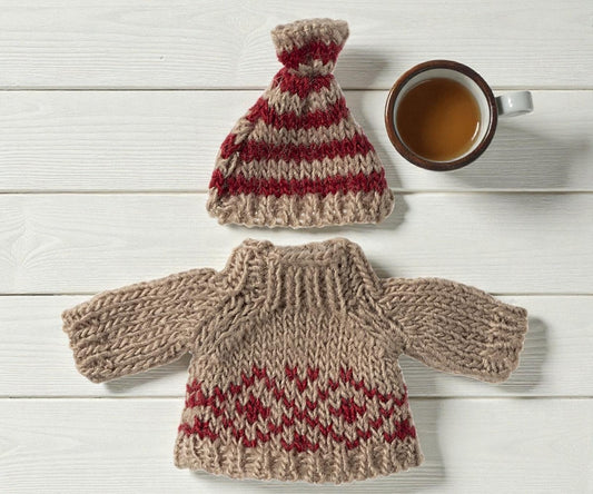 Strickpullover und Mütze, Mama Maus