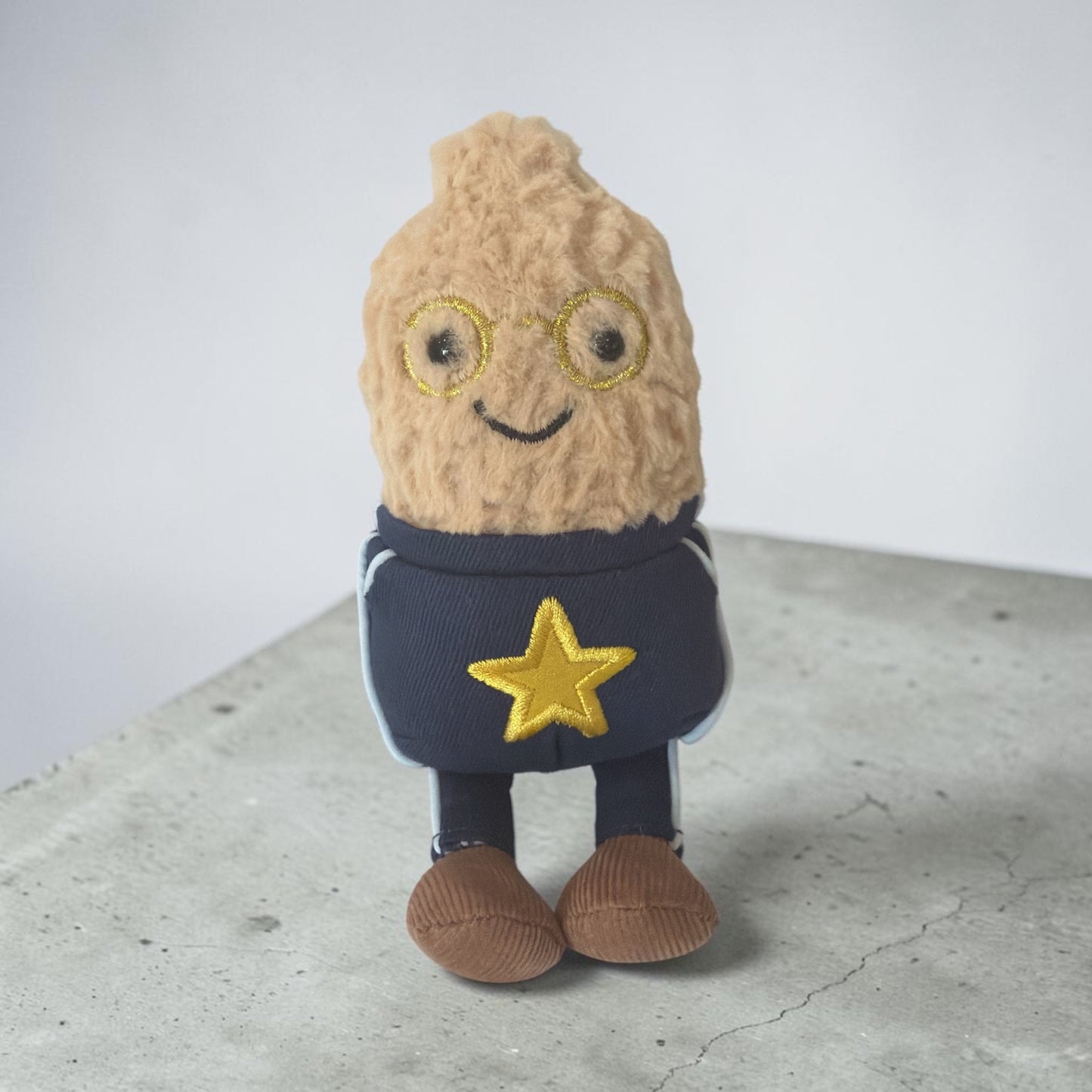 Amuseables Peanut Star Student Outfit - Erdnuß im Studenten Outfit