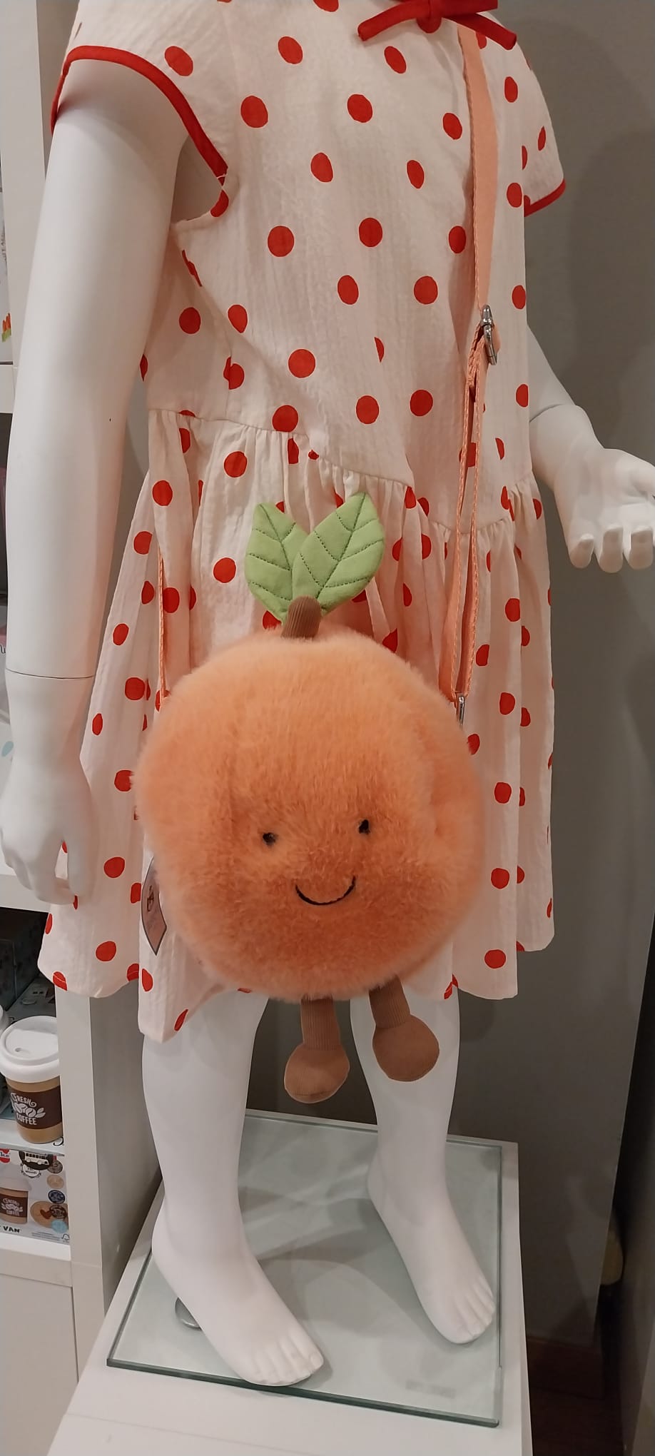 Amuseables Peach Shoulder Bag - Schultertasche