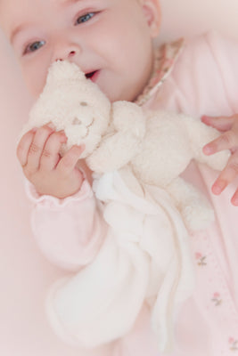 Schnuffeltuch mit weißem Teddy