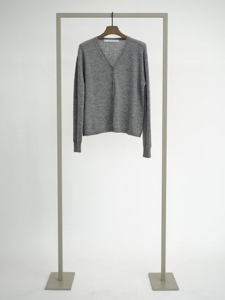 Strickjacke mit V-Ausschnitt grau