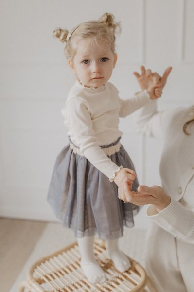 Langarmshirt mit Rüschen an Kragen und Ärmeln